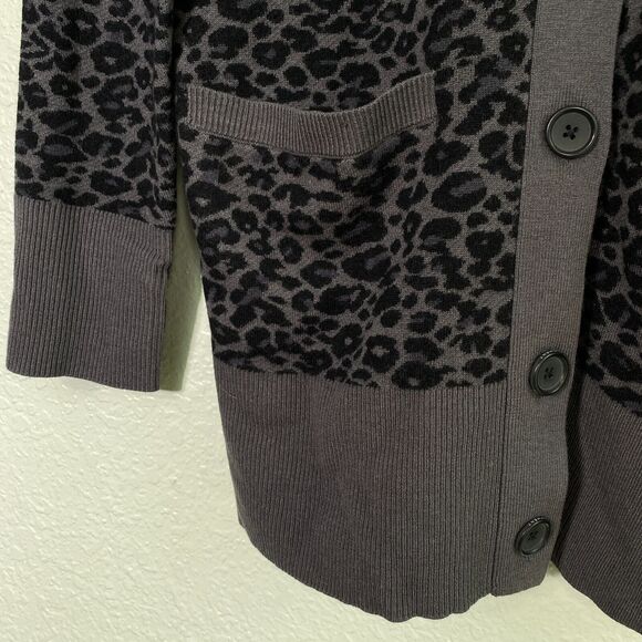 Equipment Cardigan Womens Small Leopard Animal Print Button Front Sweater Cozy S - Picture 4 of 9